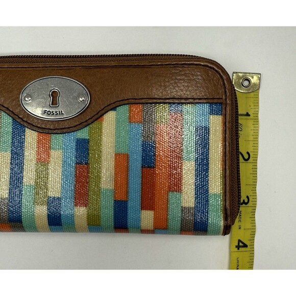 Fossil Key Per Zip Around Women’s Wallet Multicolor‎ Striped - Picture 8 of 9